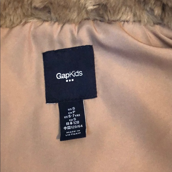 GAP faux fur vest, size small, EUC - Picture 2 of 3
